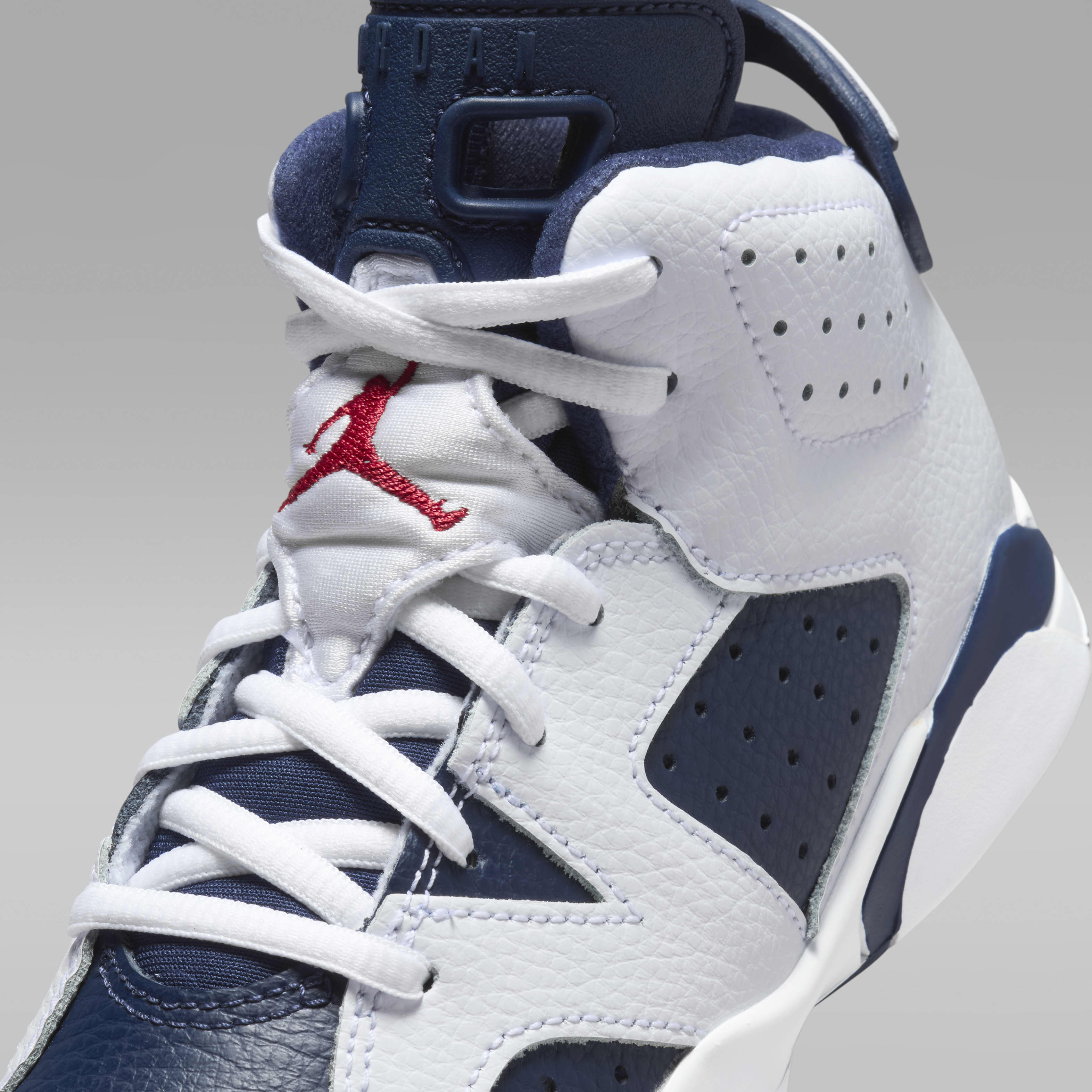 Jordan 6 Retro "White and Midnight Navy" Little Kids' Shoes