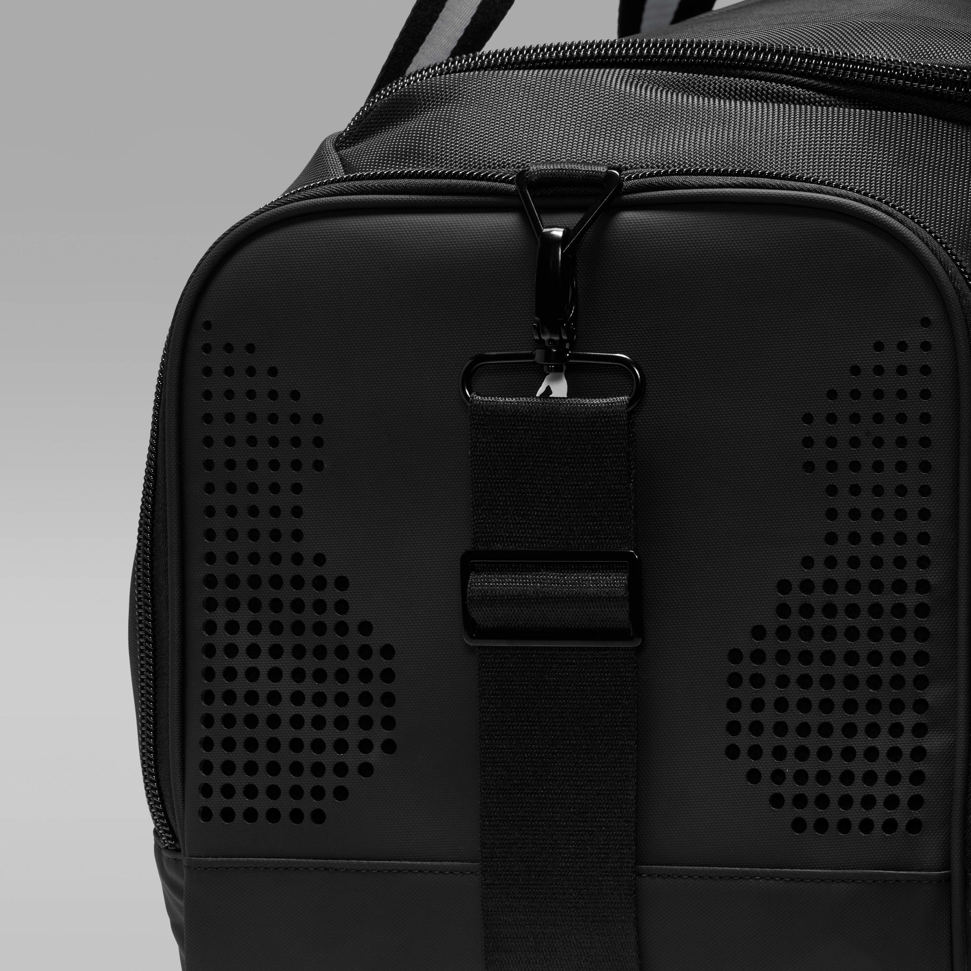 Nike Jordan Sport Duffle Bag (47.5L) | The Summit