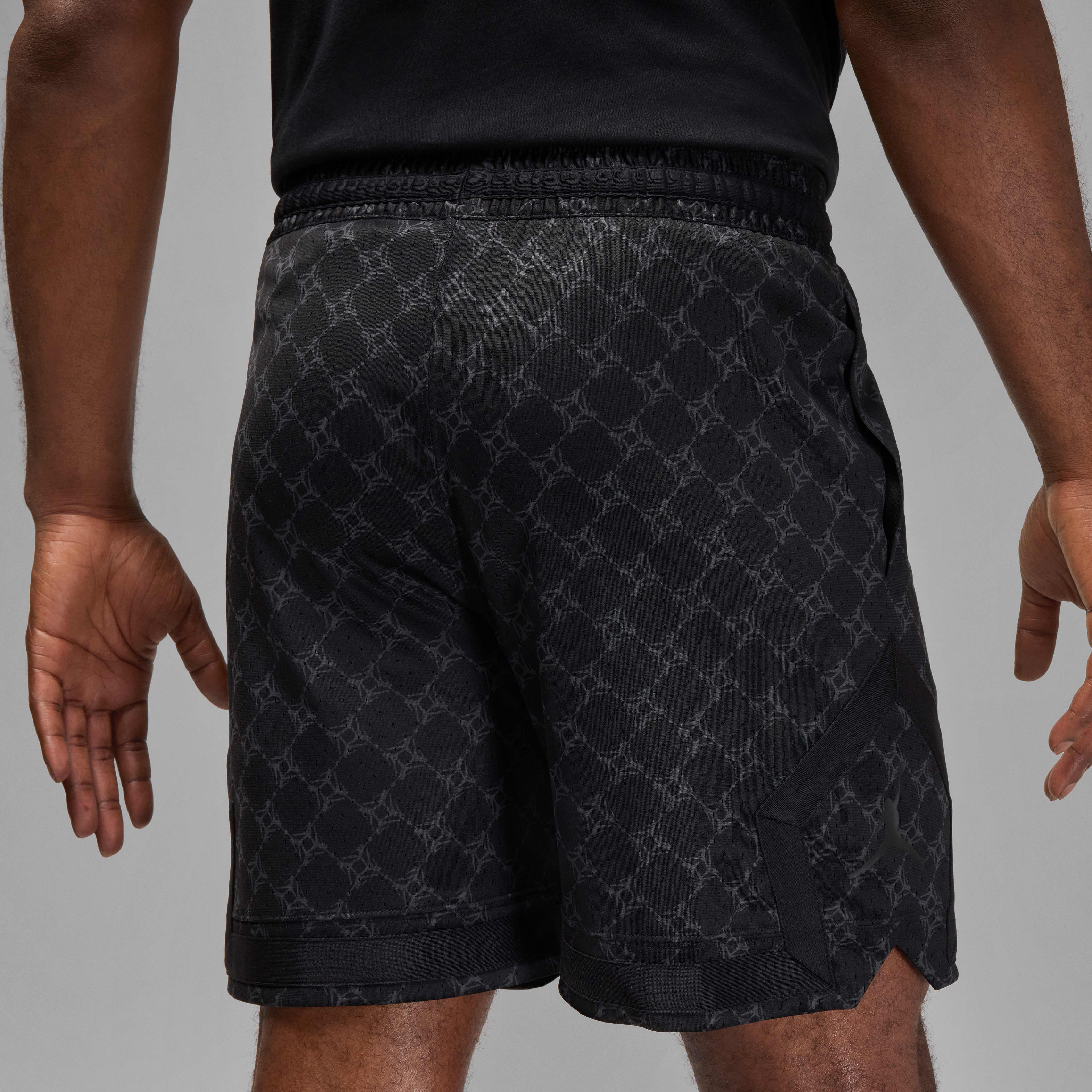 Jordan Sport Men's Dri-FIT Printed Diamond Shorts