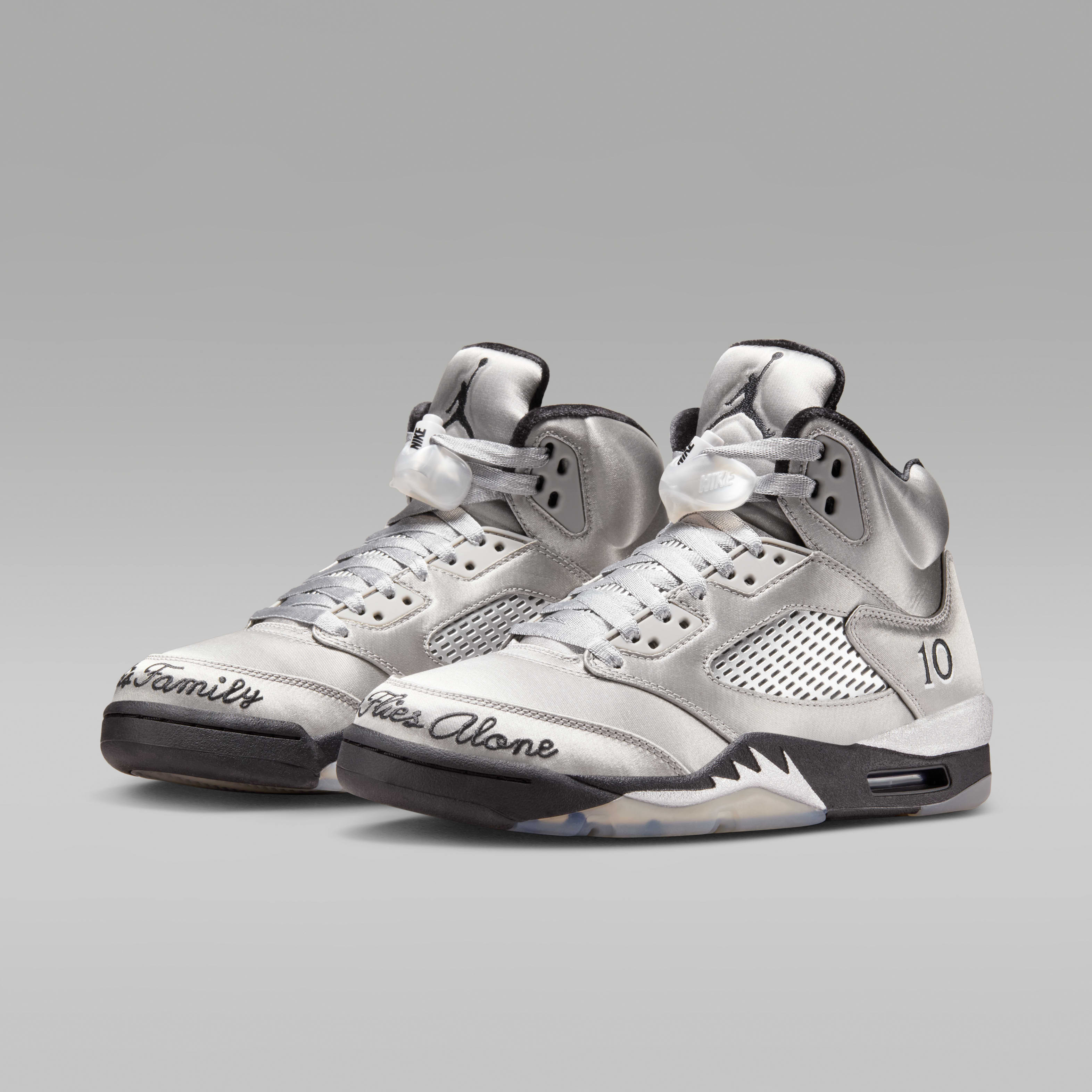 Air Jordan 5 Retro "Wings" Women's Shoes