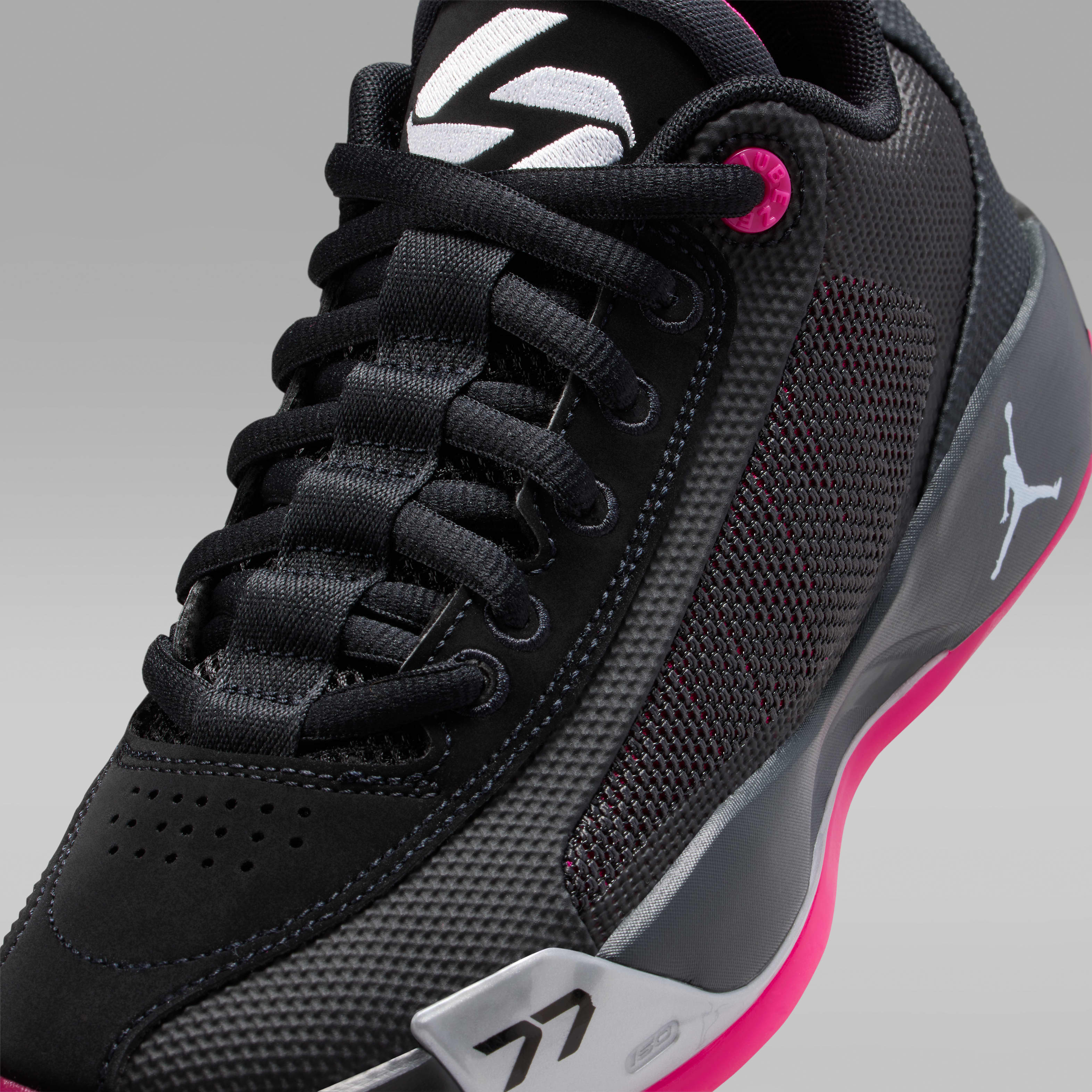 Luka .77 "Navidor" Big Kids' Basketball Shoes