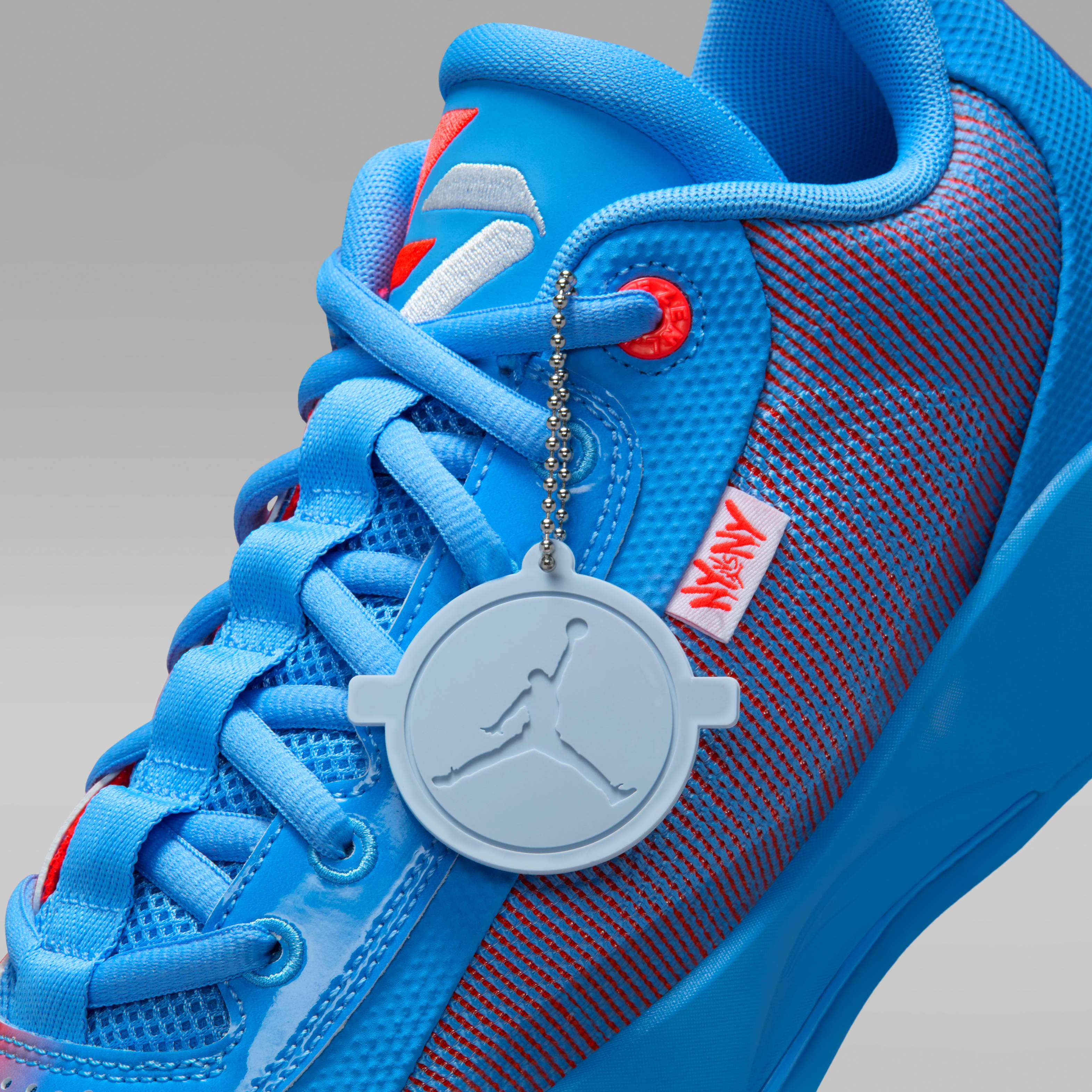 Luka .77 "NY v NY" Basketball Shoes