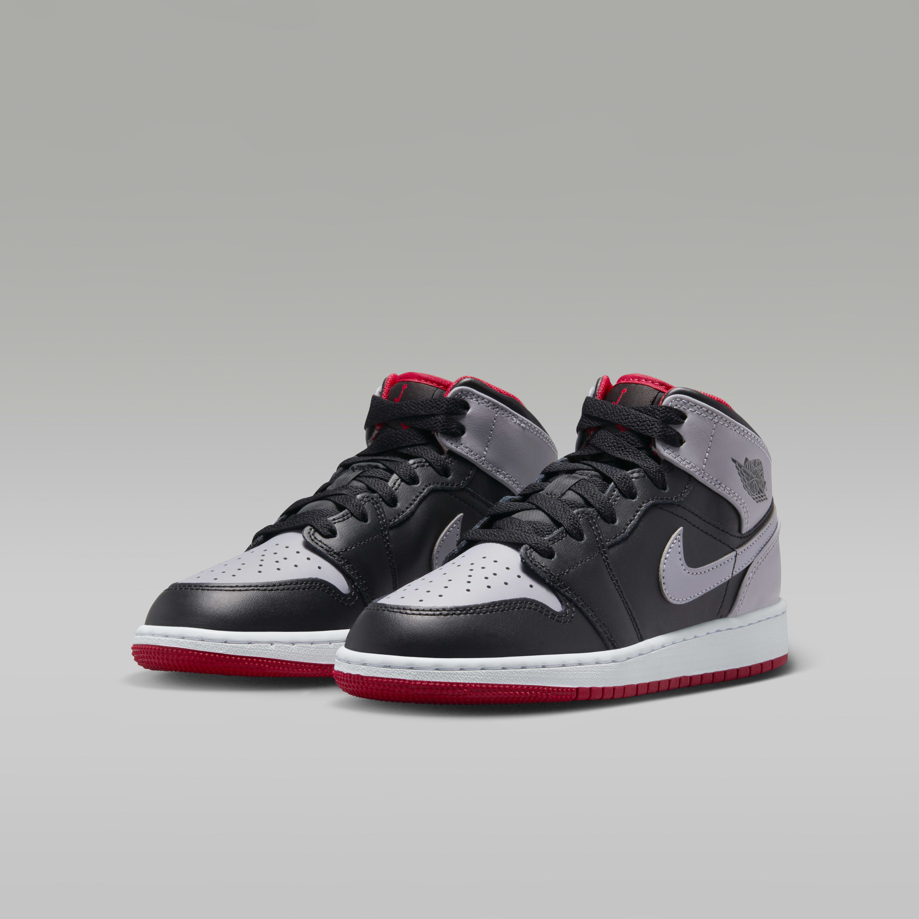 Air Jordan 1 Mid Big Kids' Shoes