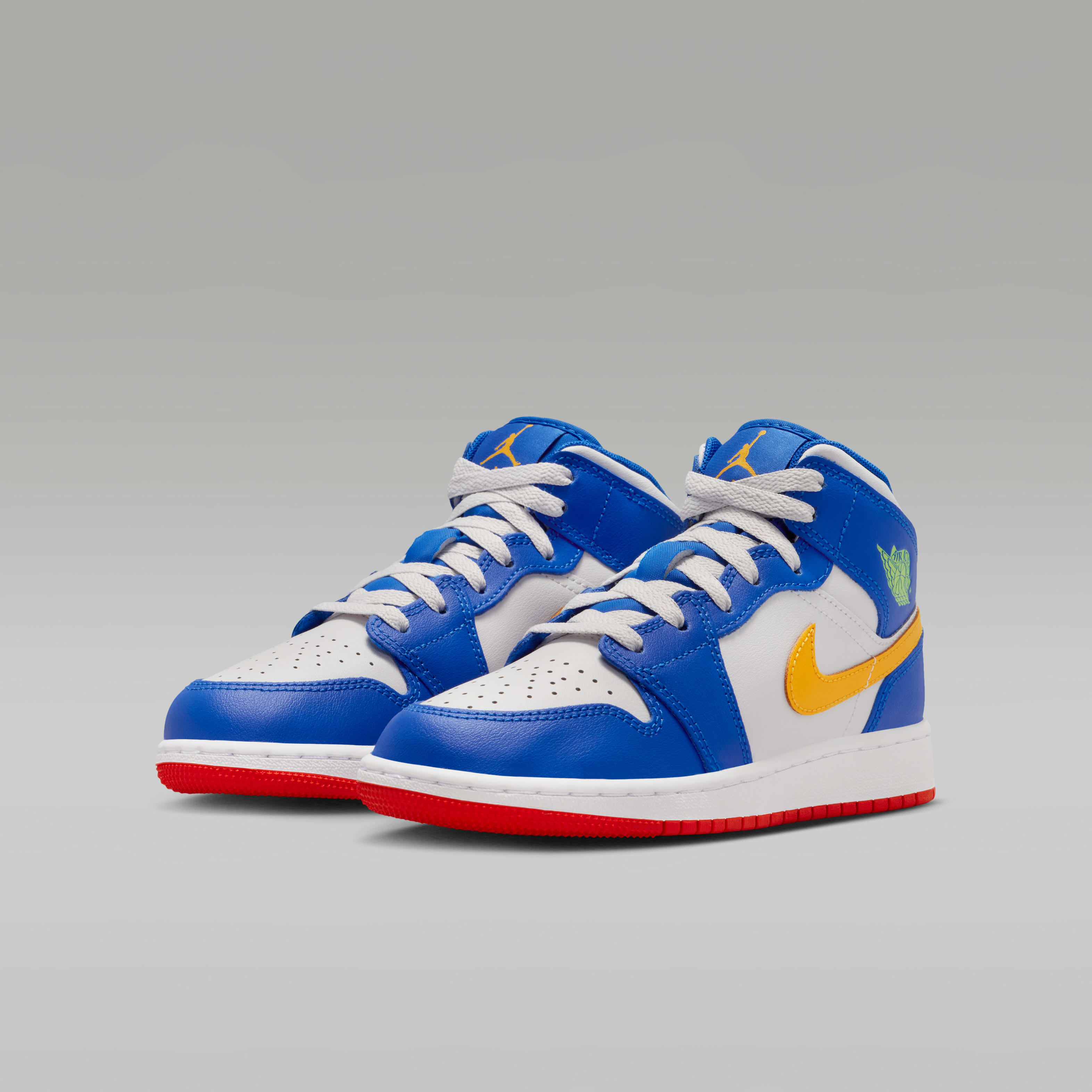 Air Jordan 1 Mid Big Kids' Shoes