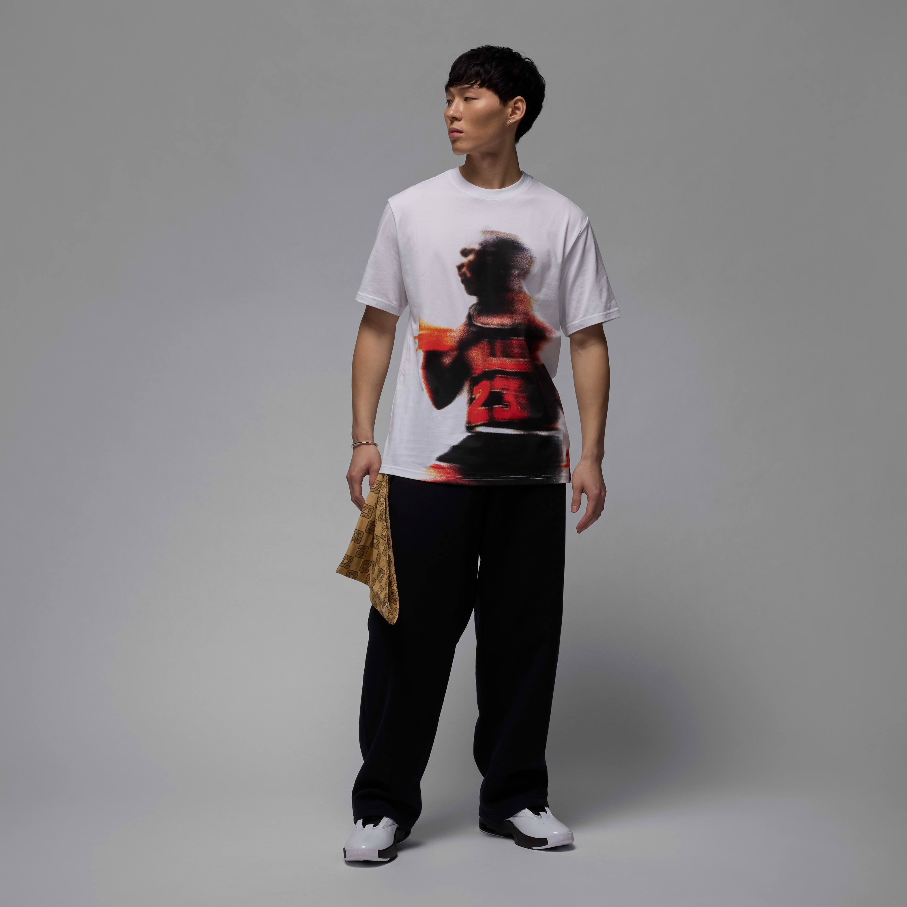 Jordan Sport Men's Dri-FIT Graphic T-Shirt