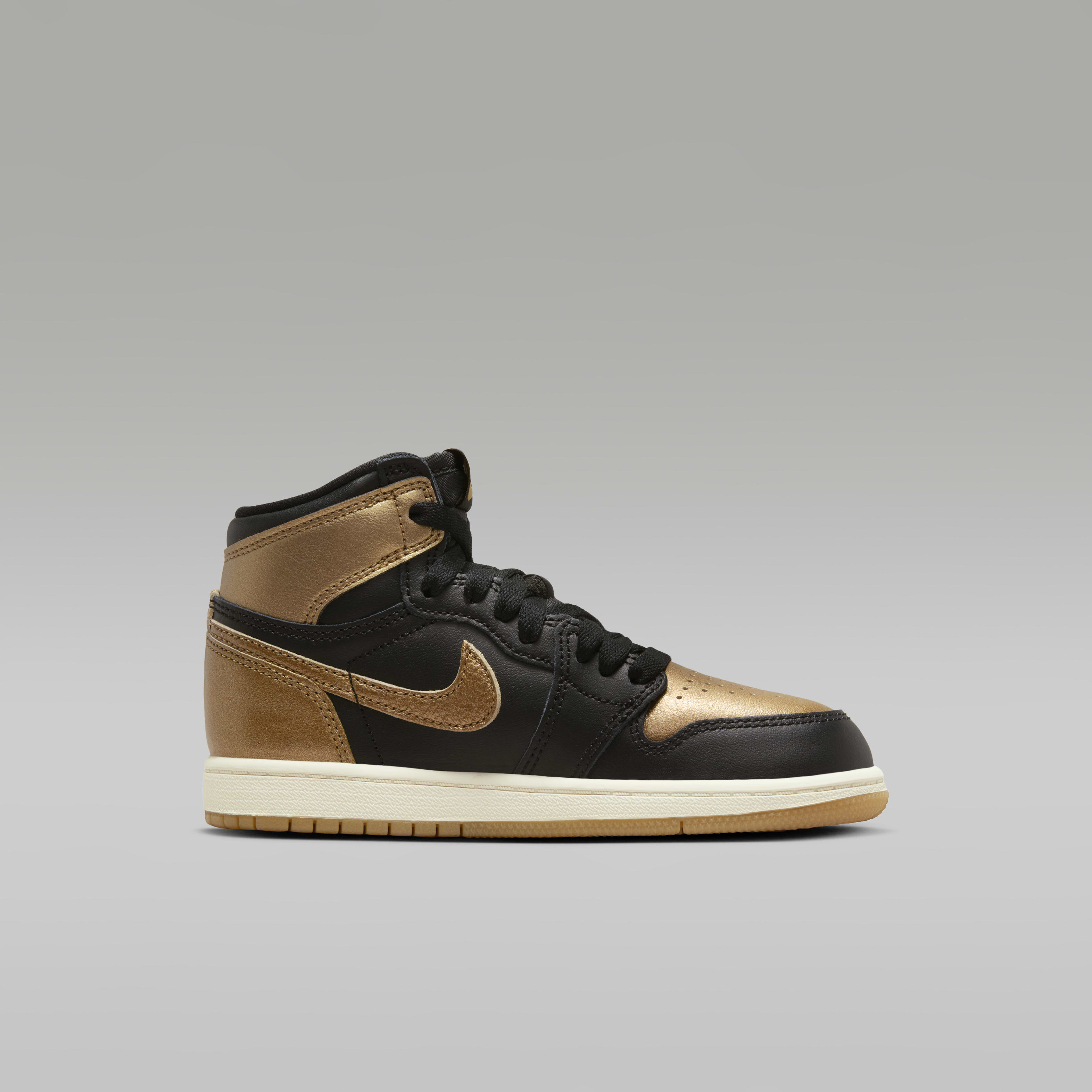 Jordan 1 Retro High OG "Black and Gold" Little Kids' Shoes