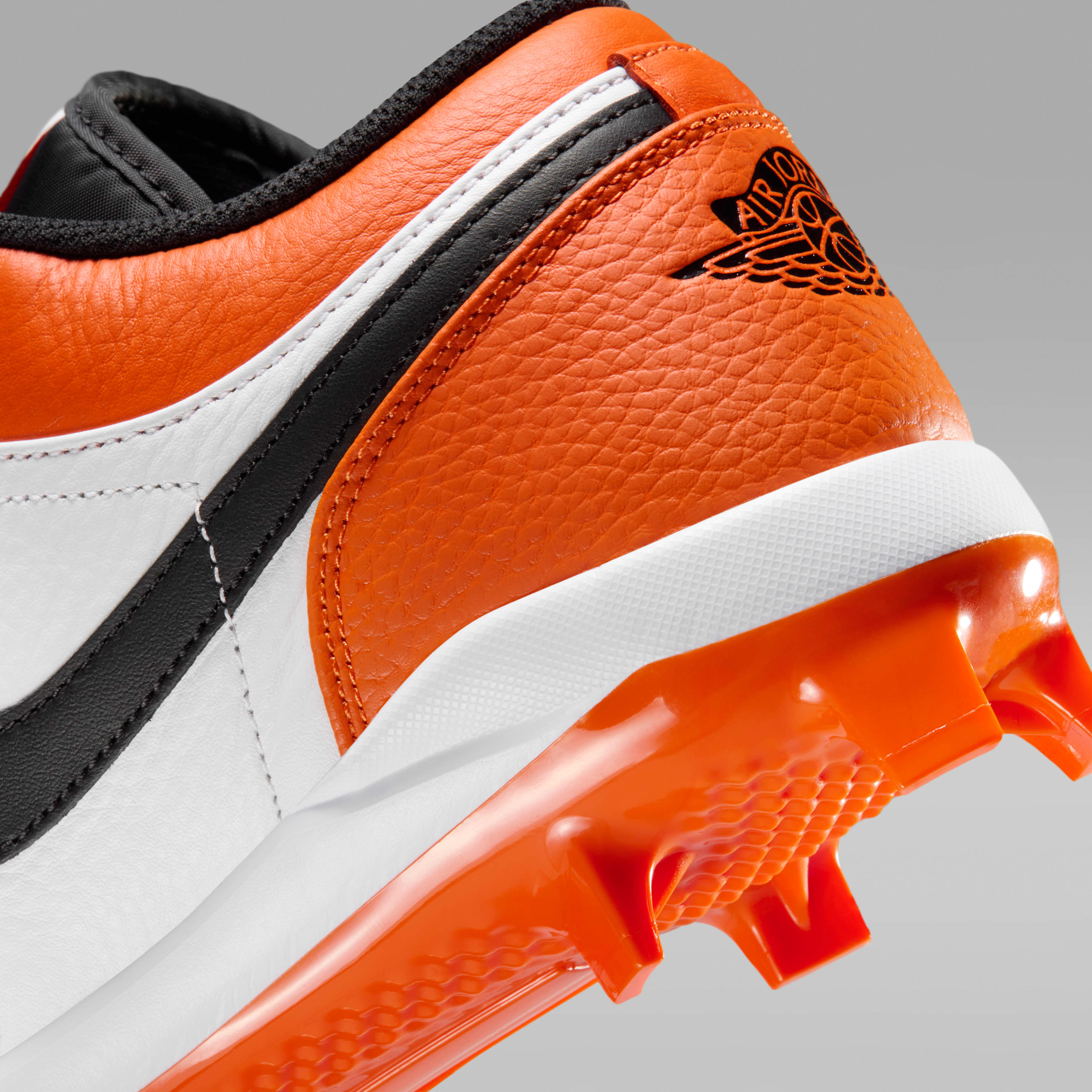 Jordan 1 Retro MCS Low SE Men's Baseball Cleats