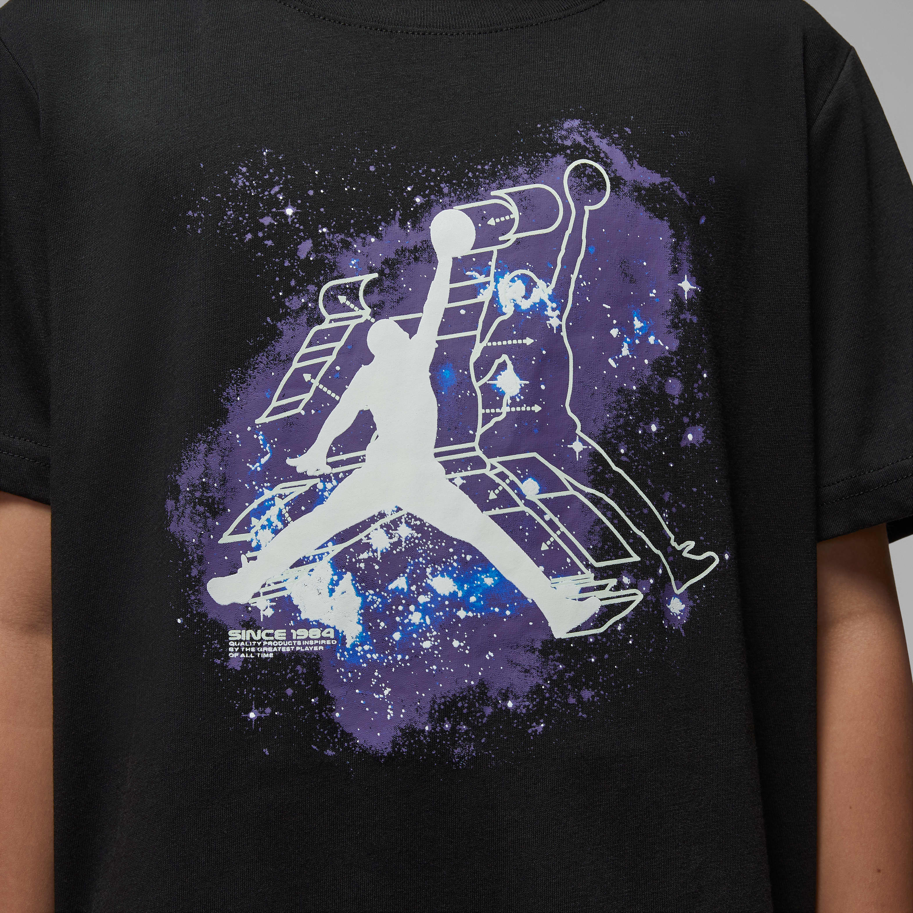 Nike Jordan Older Kids' 'Sky Is Not the Limit' Glow T-Shirt
