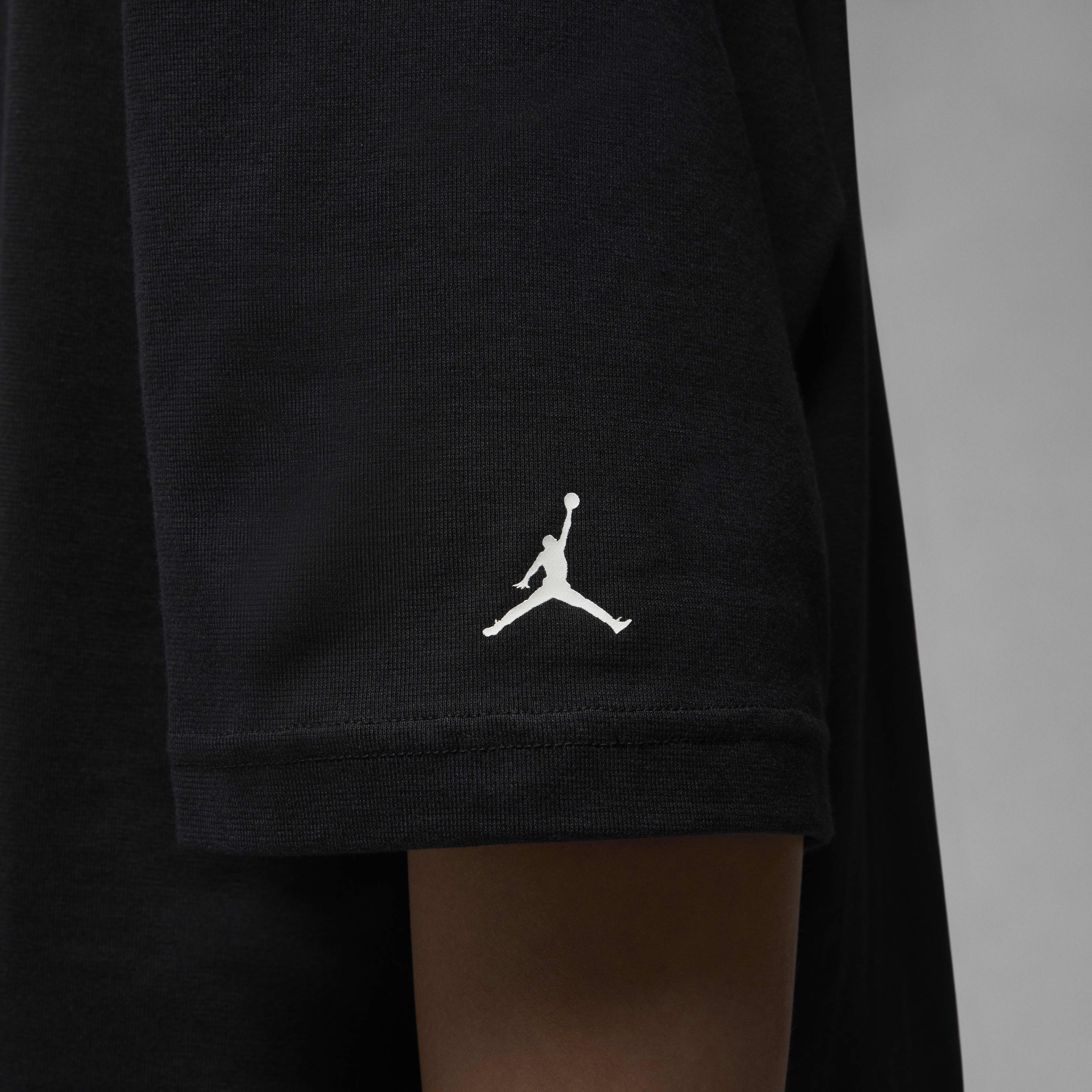 Jordan Women's Oversized Graphic T-Shirt