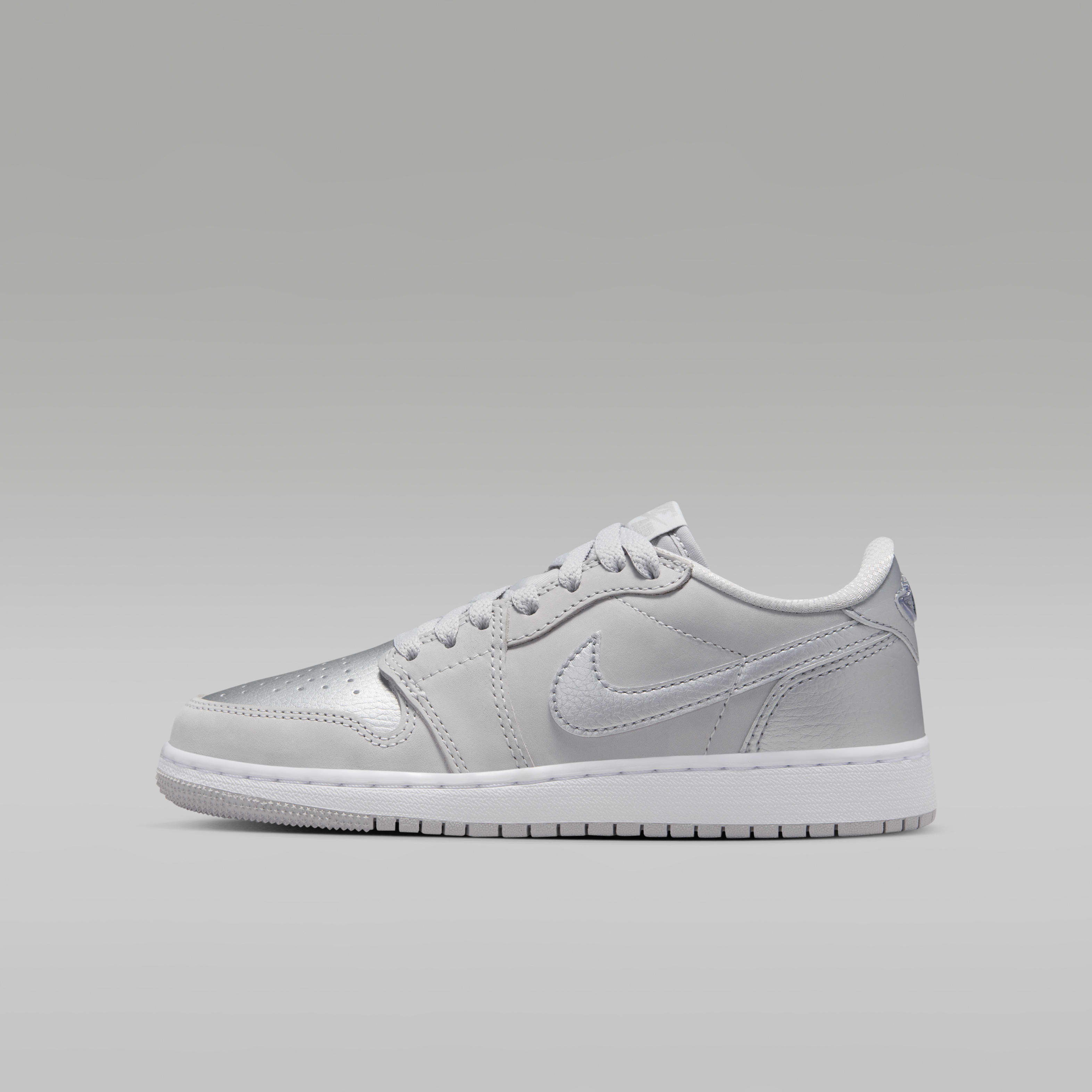 Air Jordan 1 Low OG "Silver" Big Kids' Shoes