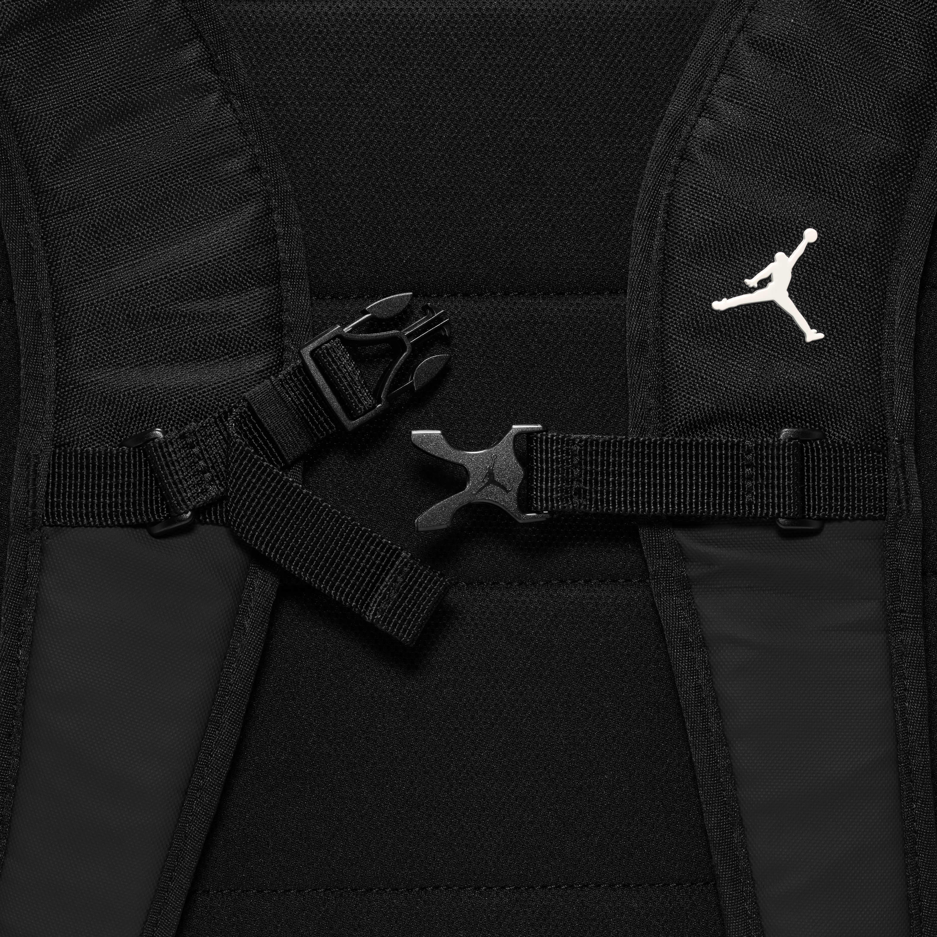 Jordan Blacktop Backpack (25L)