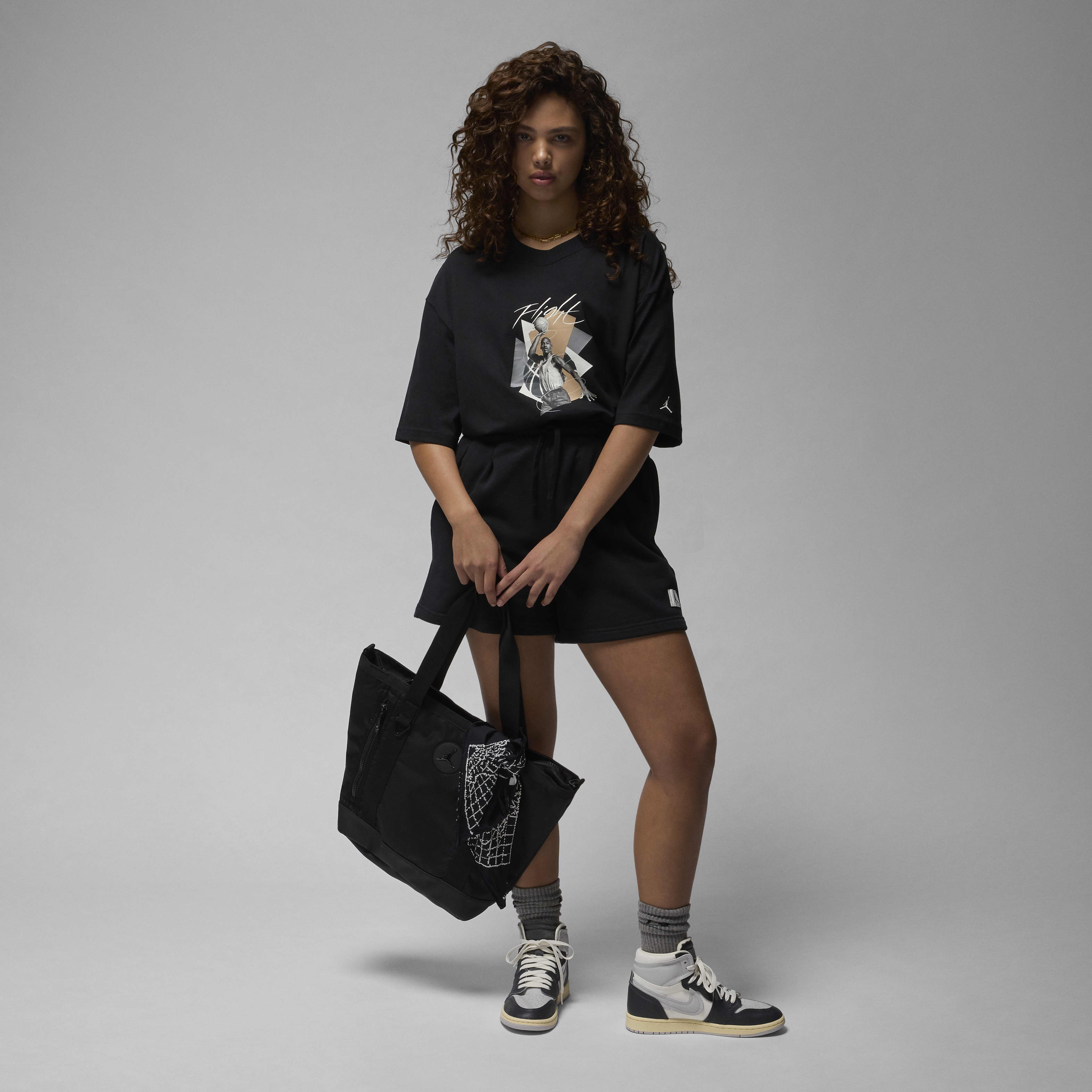 Jordan Women's Oversized Graphic T-Shirt