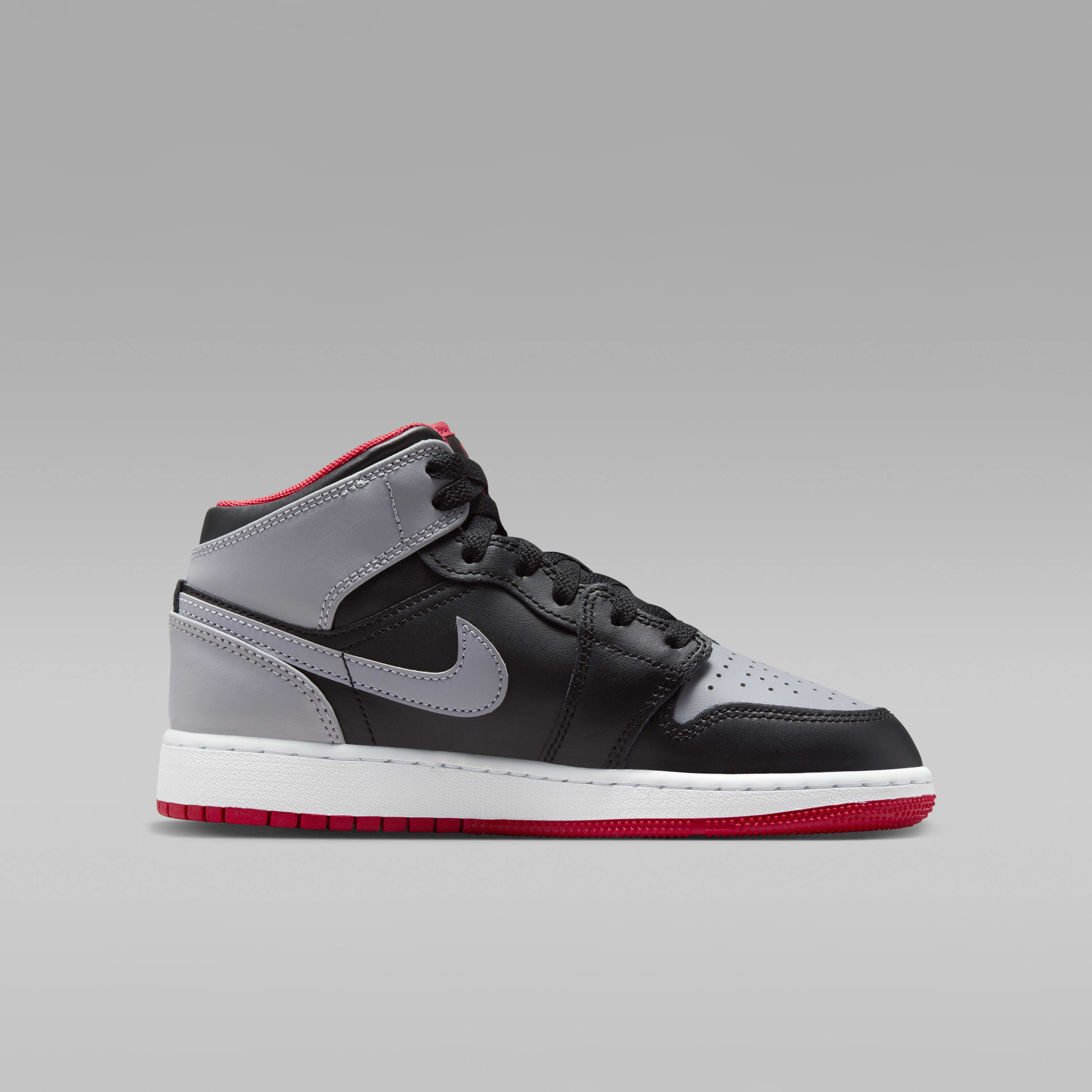 Air Jordan 1 Mid Big Kids' Shoes