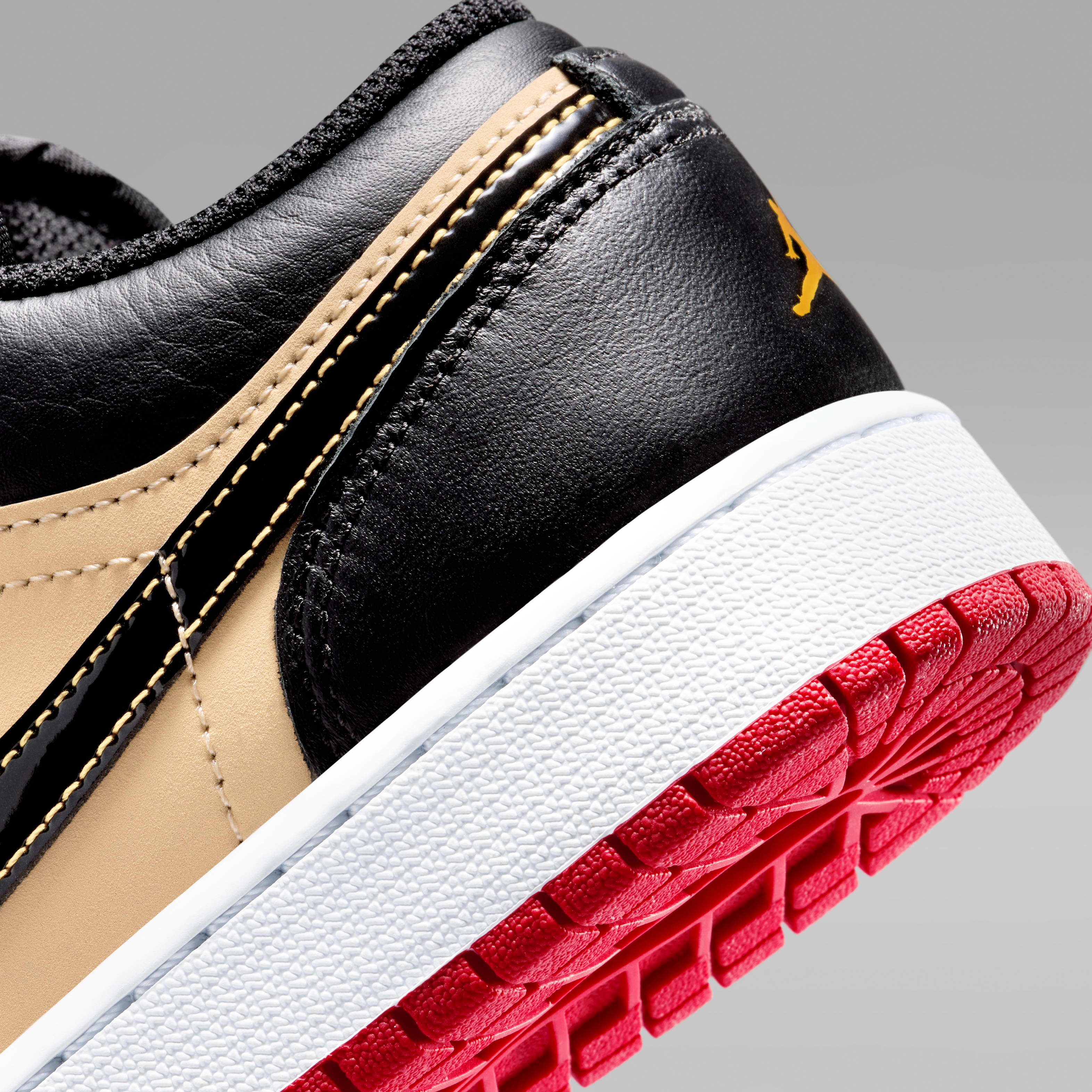 Jordan 1 Low Alt SE Little Kids' Shoes