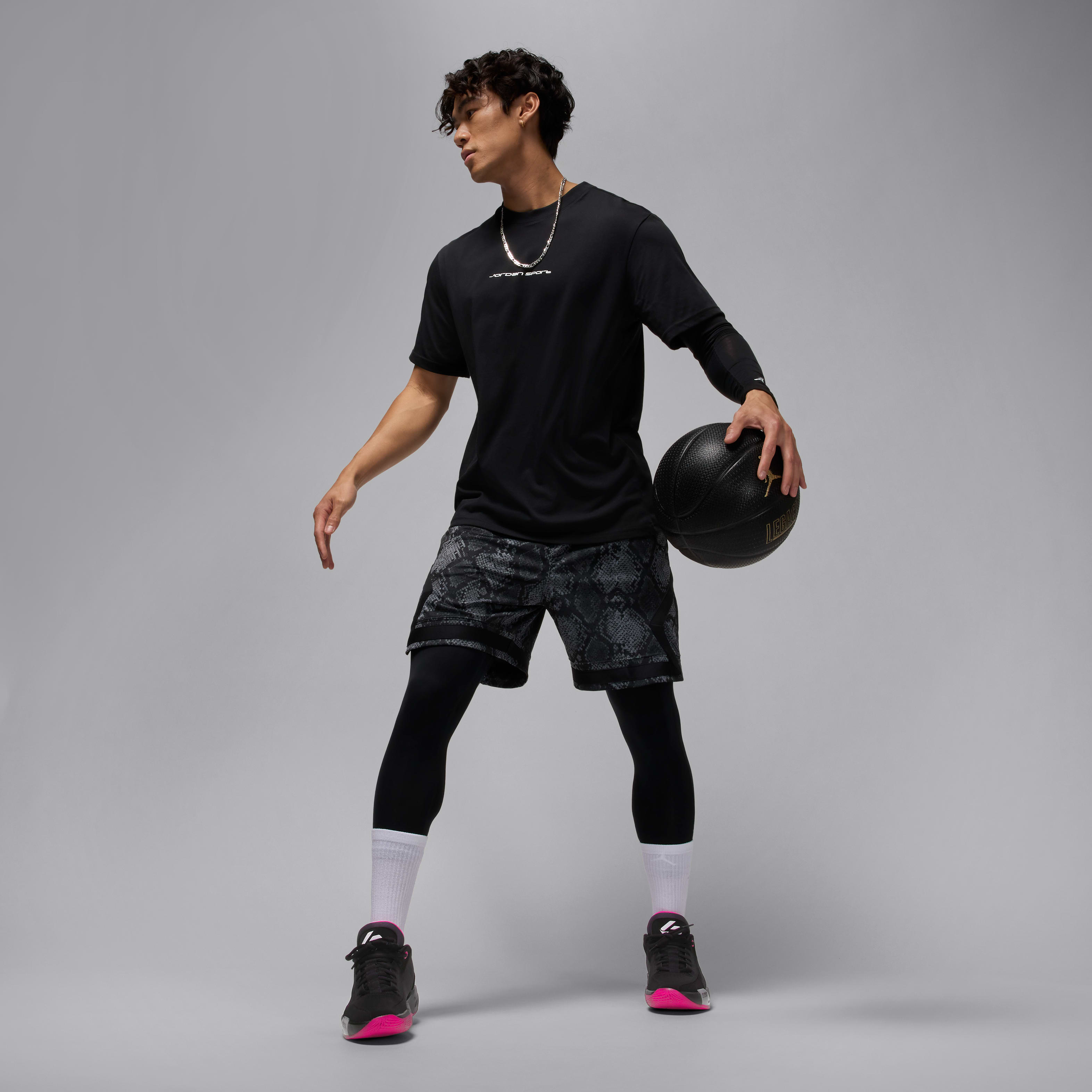 Luka .77 "Navidor" Basketball Shoes