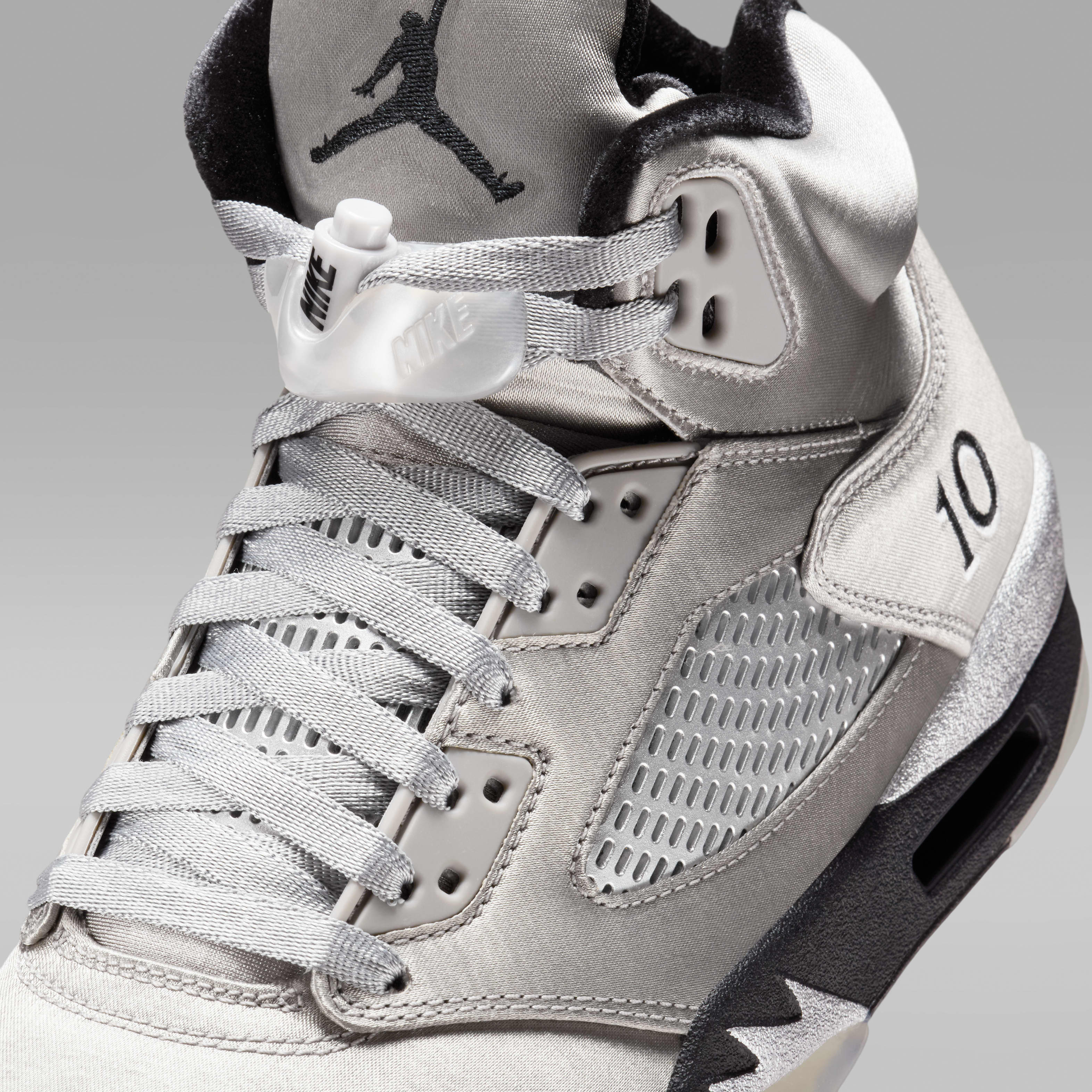 Air Jordan 5 Retro "Wings" Women's Shoes