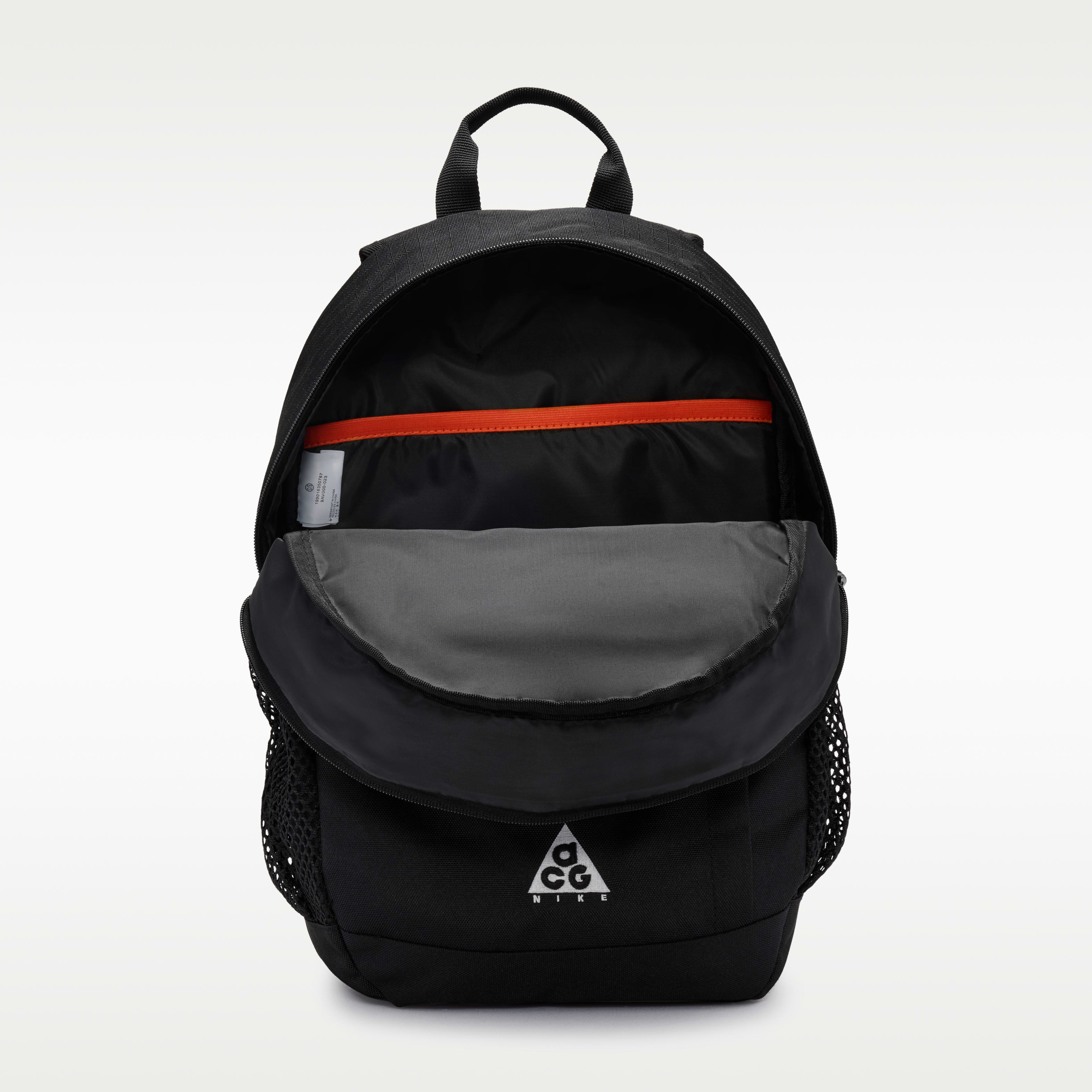 a backpack or a worn-in leather bag perhaps with fringe THE MOMENT Model:MJI28ML 33 x 35 cm temp:jeff 17