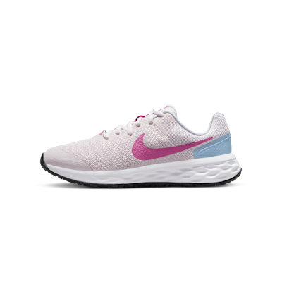 Nike Revolution 6