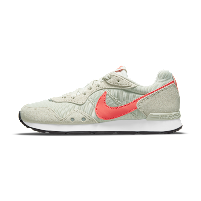Nike Venture Runner