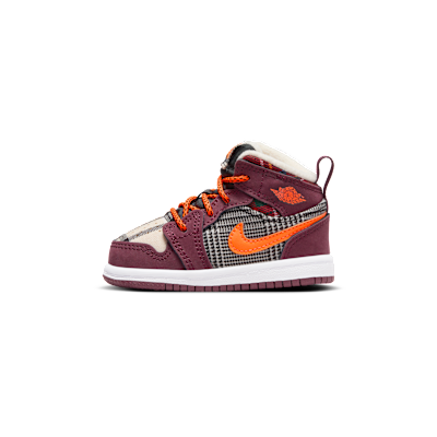 Jordan 1 Mid SE
