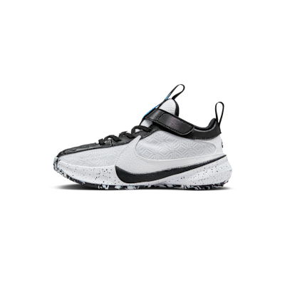 Giannis Freak 5