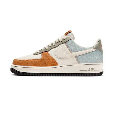 Nike Air Force 1 '07 LV8