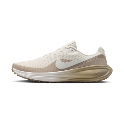 Nike Revolution 8