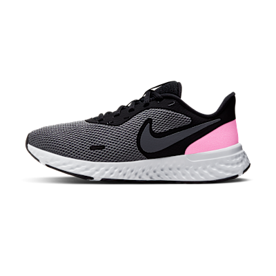 Nike Revolution 5