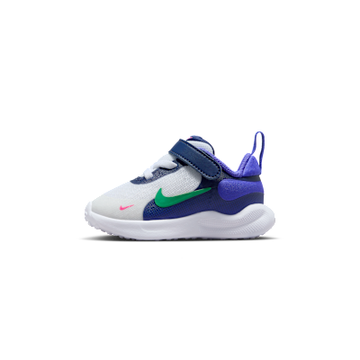 Nike Revolution 7