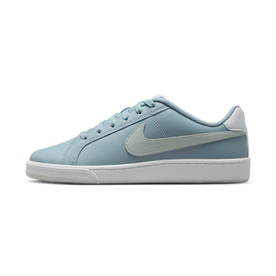 Nike Court Royale