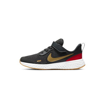 Nike Revolution 5
