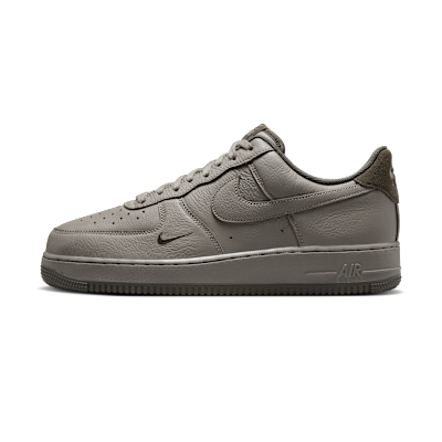 Nike Air Force 1 '07 LV8