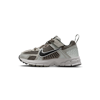 Nike Vomero 5