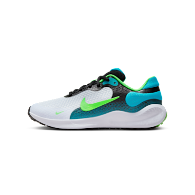 Nike Revolution 7