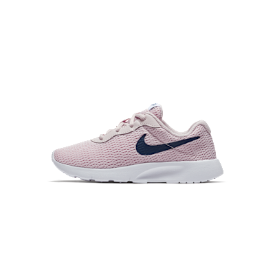 Nike Tanjun