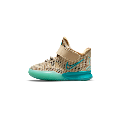 Kyrie 7