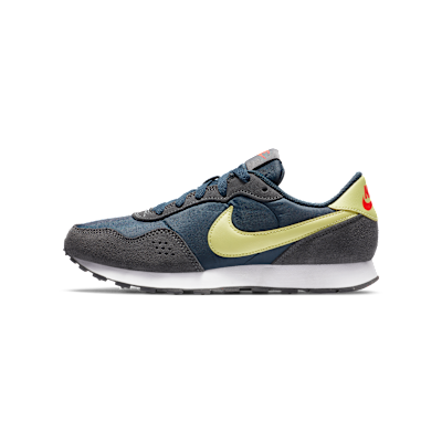 Nike MD Valiant