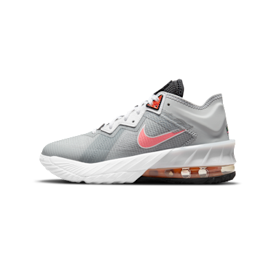 LeBron 18 Low 'Bugs vs Marvin'