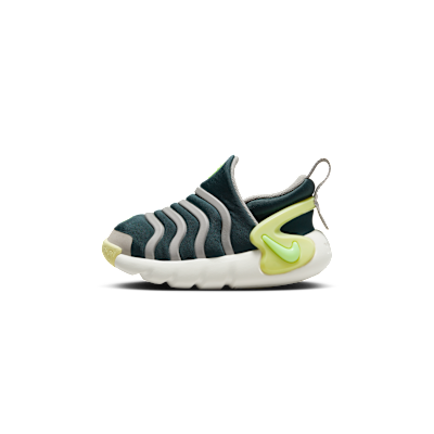 Nike Dynamo Go FlyEase