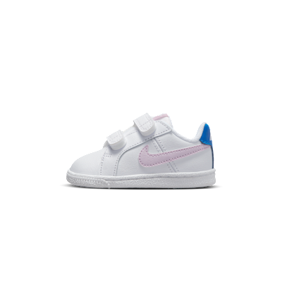 Nike Court Royale