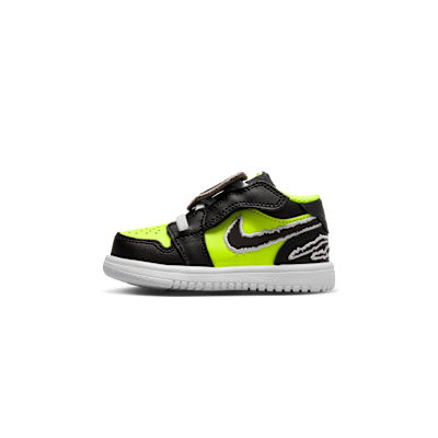Jordan 1 Low Alt SE