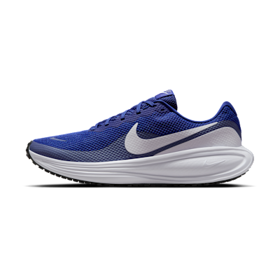 Nike Revolution 8