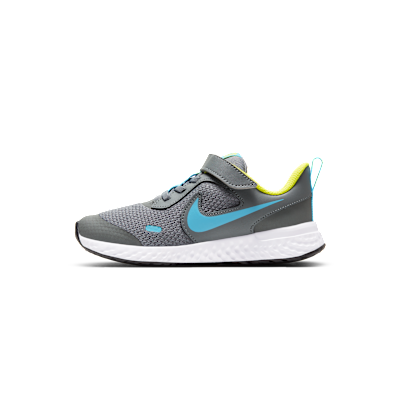 Nike Revolution 5