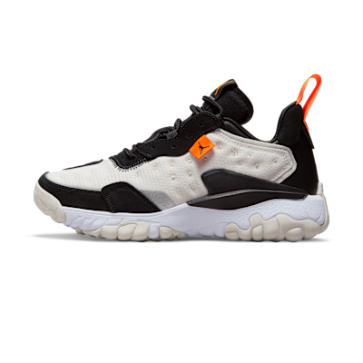 Jordan Delta 2
