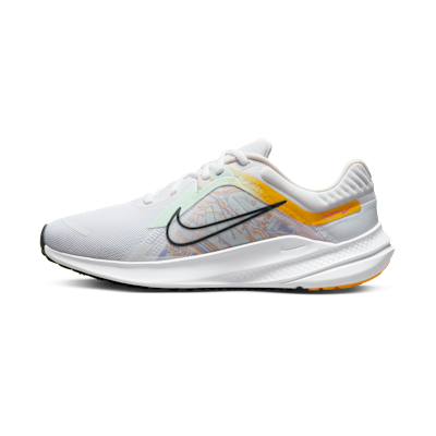 Nike Quest 5 Premium
