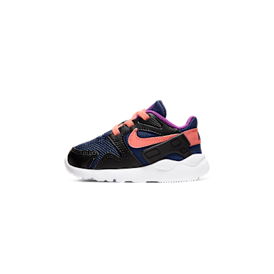 Nike LD Victory