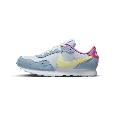 Nike MD Valiant