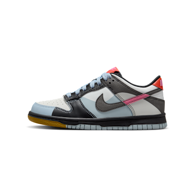 Nike Dunk Low SE