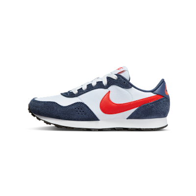 Nike MD Valiant