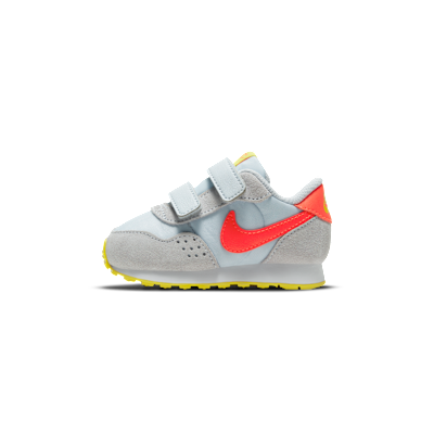Nike MD Valiant